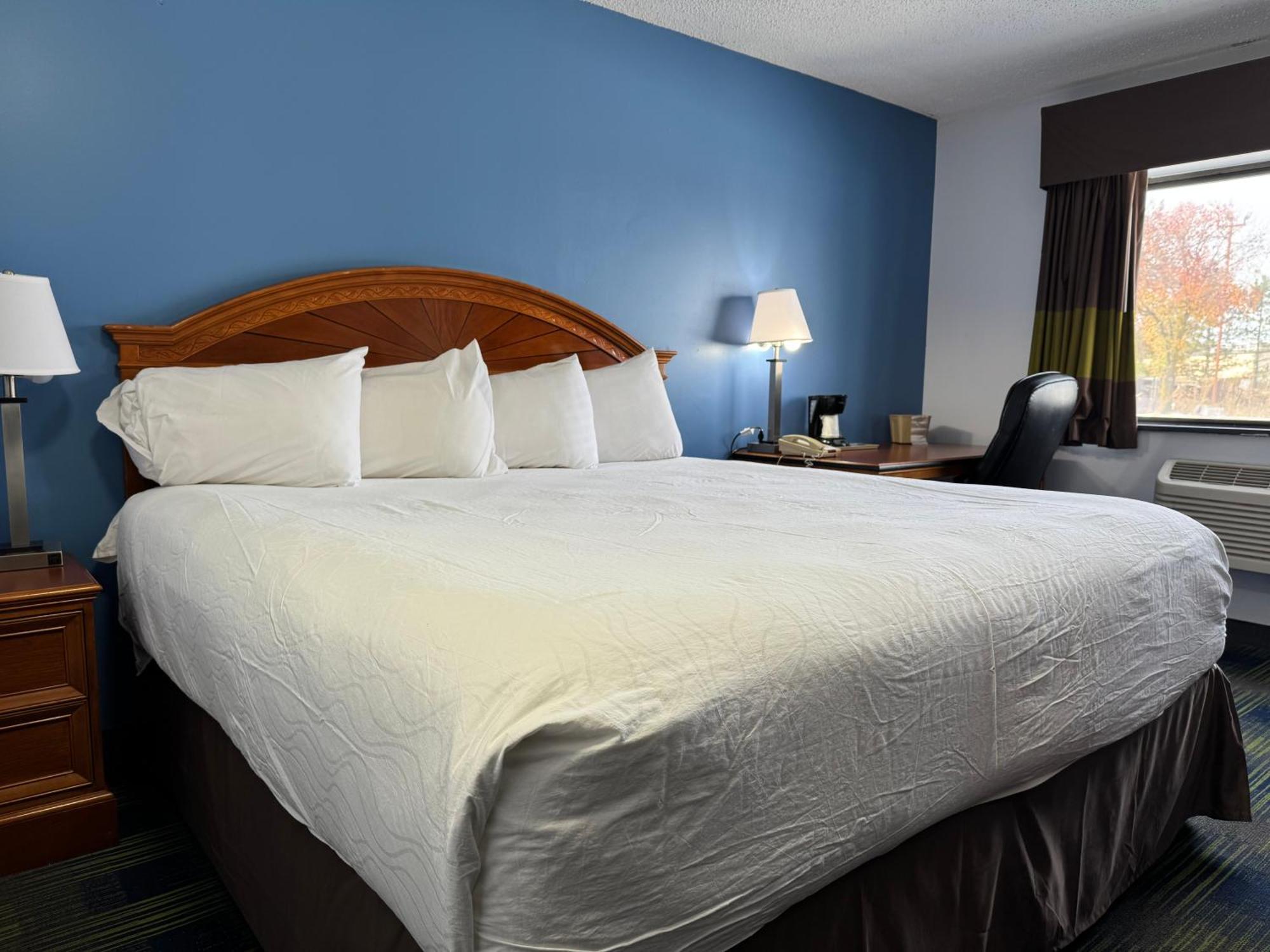 South Ridge Inn North Ridgeville エクステリア 写真