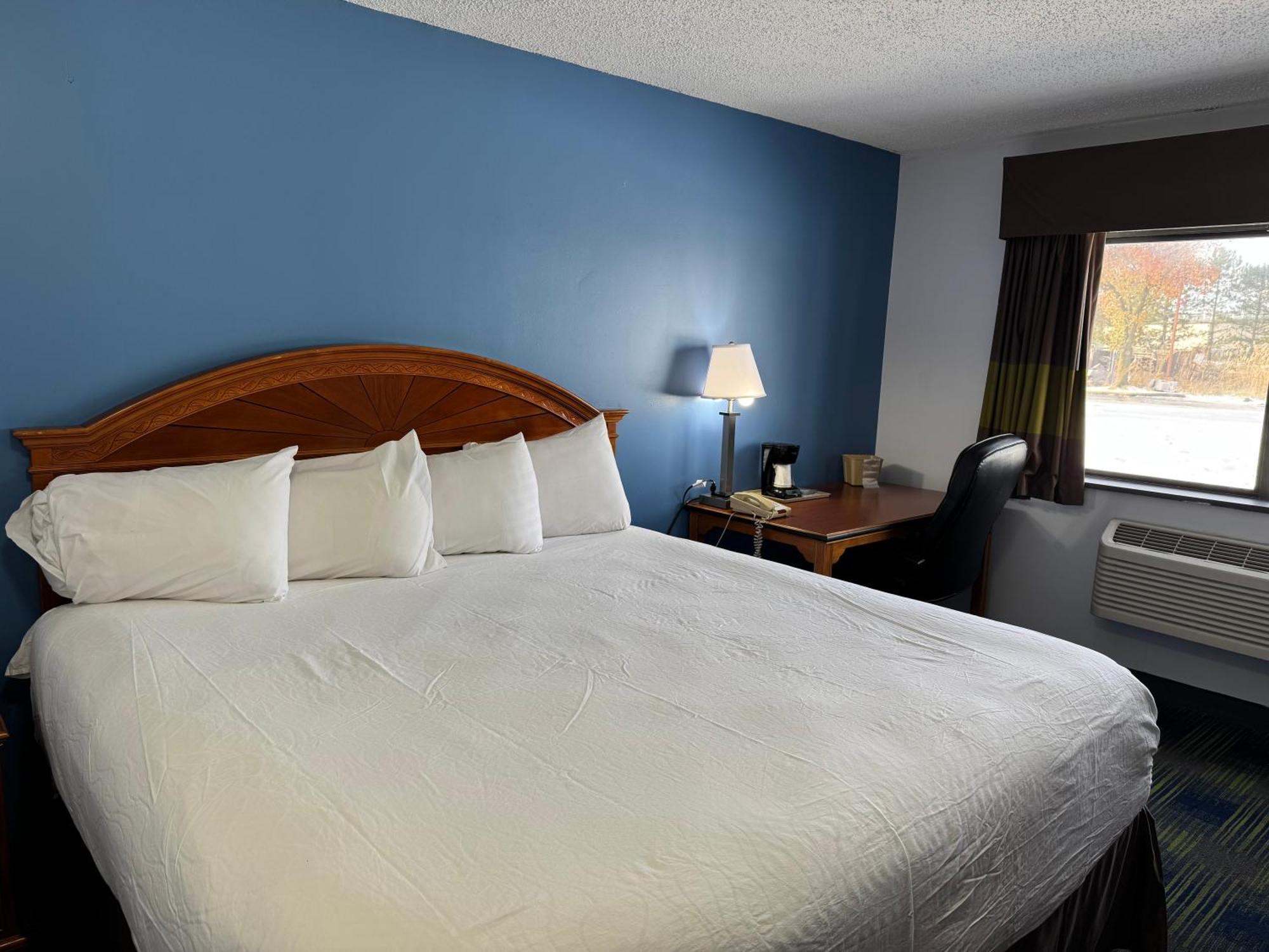 South Ridge Inn North Ridgeville エクステリア 写真