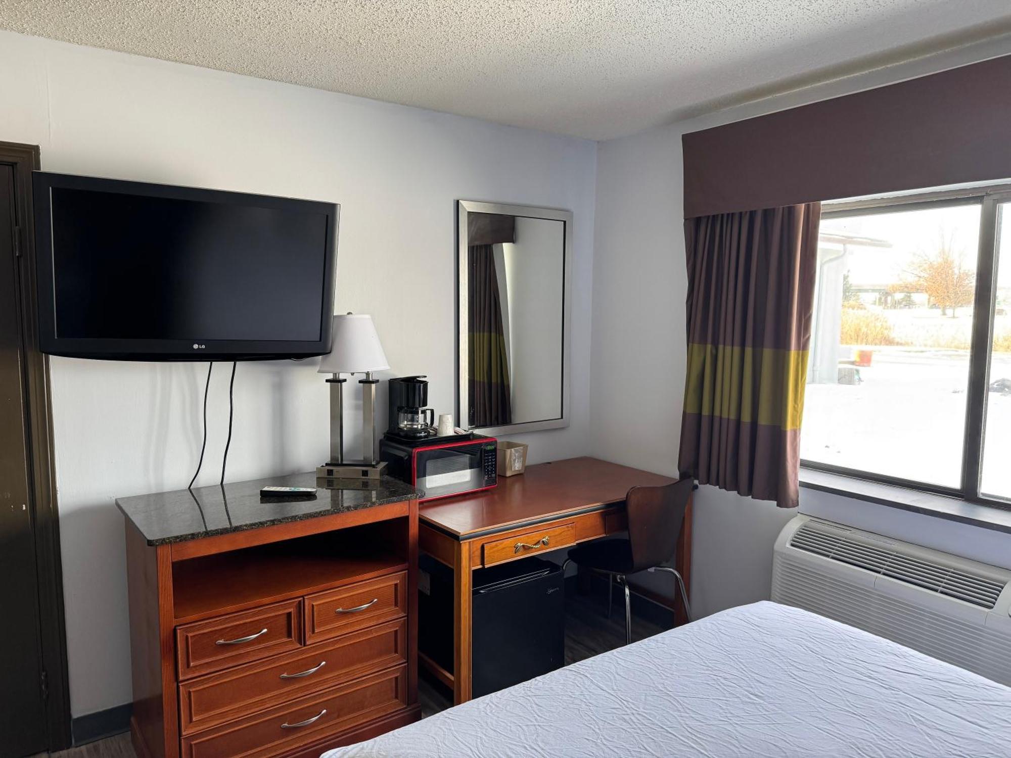 South Ridge Inn North Ridgeville エクステリア 写真